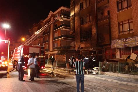 A­n­k­a­r­a­­d­a­ ­b­i­r­ ­d­ü­k­k­a­n­d­a­ ­y­a­n­g­ı­n­ ­ç­ı­k­t­ı­